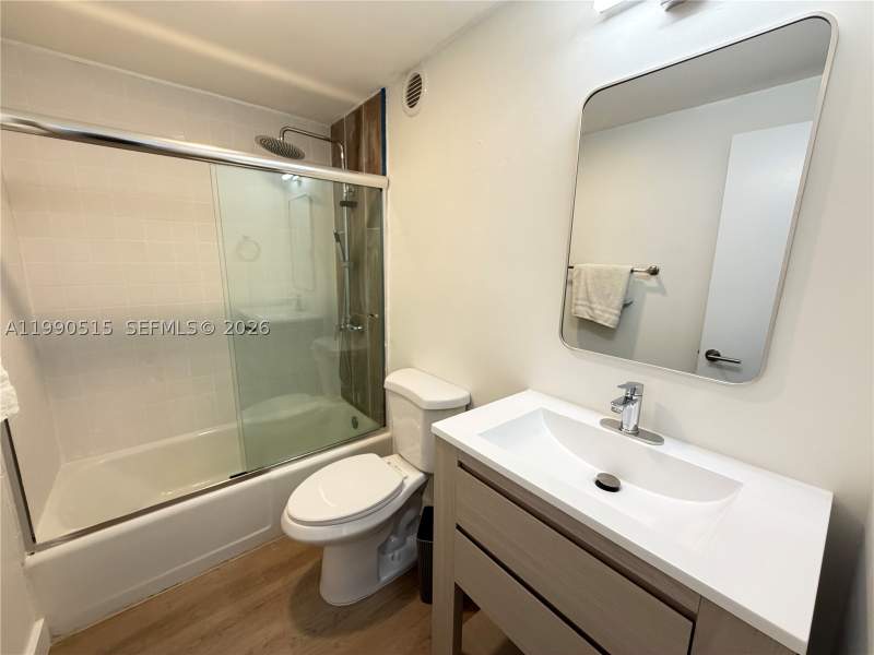 1 bedroom Condominium at 400 Kings Point Dr 604, Coastal Towers Condo, Sunny Isles Beach — photo 4