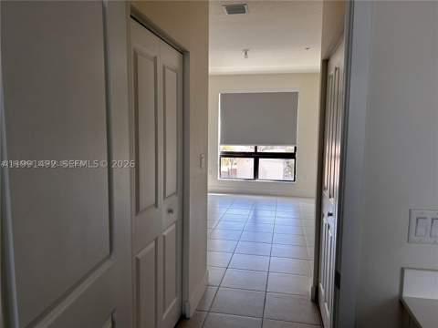 8001 NW 41 St 409, Doral FL - photo 6 of 7
