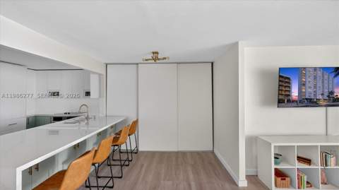 6450 Collins Ave 903, Miami Beach FL - photo 12 of 58