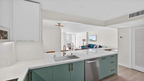 6450 Collins Ave 903, Miami Beach FL - photo 18 of 58