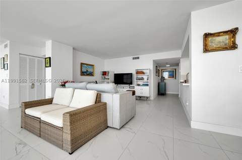 1420 Brickell Bay Dr 1003A, Miami FL - photo 8 of 54
