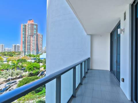 3300 NE 188th St 511, Aventura FL - photo 16 of 27