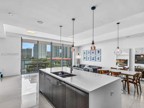 3300 NE 188th St 511, Aventura FL - photo 6 of 27