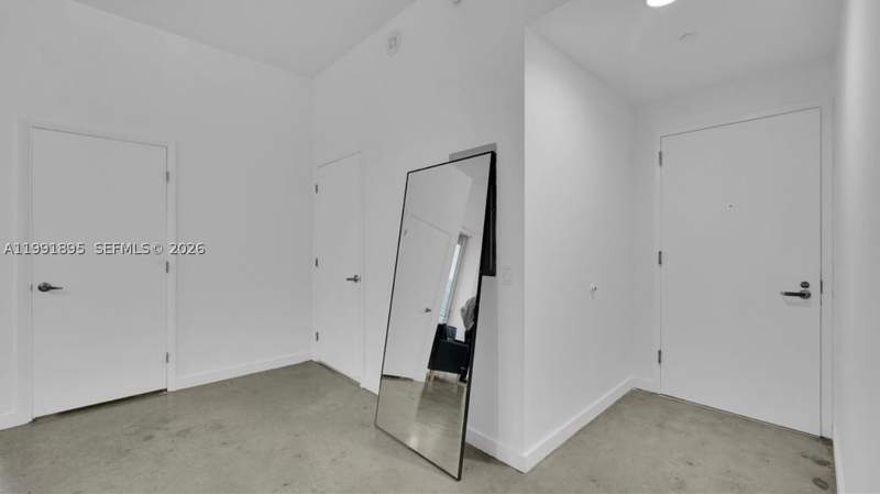 2 bedroom Condominium at 151 SE 1st St 2411, Centro Condo, Miami — photo 3