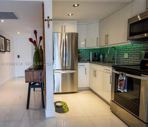 1650 NE 115th St 302, Miami FL - photo 13 of 16