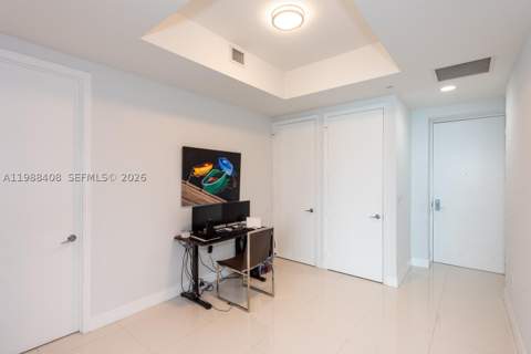55 SE 6th St 4200, Miami FL - photo 10 of 23