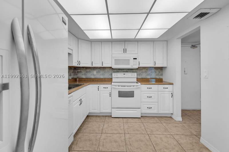 1 bedroom Condominium at 18011 Biscayne Blvd 903, Del Prado Marina, Aventura — photo 2