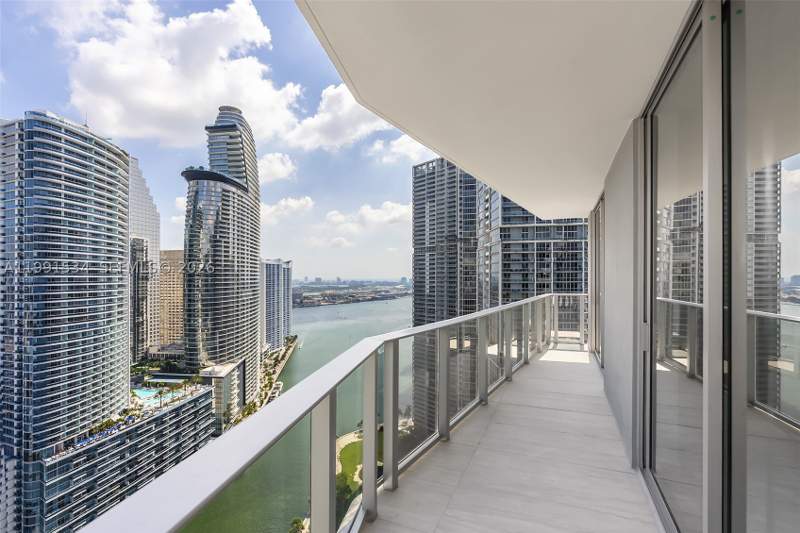 2 bedroom Condominium at 77 SE 5th Street 2403, Viceroy, Miami — photo 5