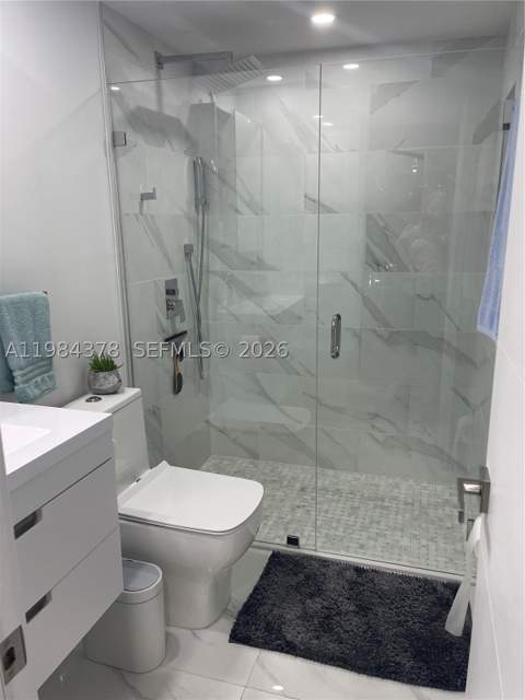 926 Michigan Ave 3, Miami Beach FL - photo 13 of 22