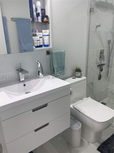 926 Michigan Ave 3, Miami Beach FL - photo 15 of 22