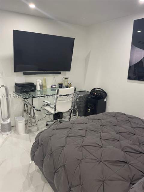926 Michigan Ave 3, Miami Beach FL - photo 18 of 22