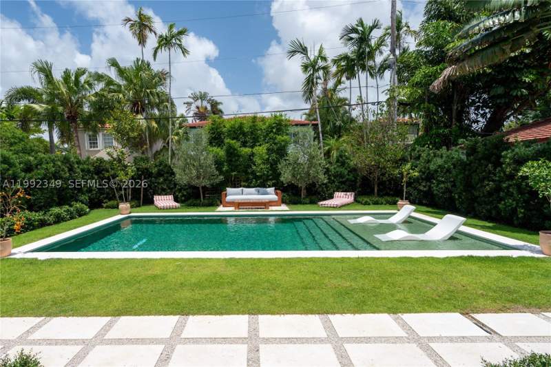 4 bedroom SingleFamilyResidence at 4430 Royal Palm Ave, Orchard Sub No 4, Miami Beach — photo 2
