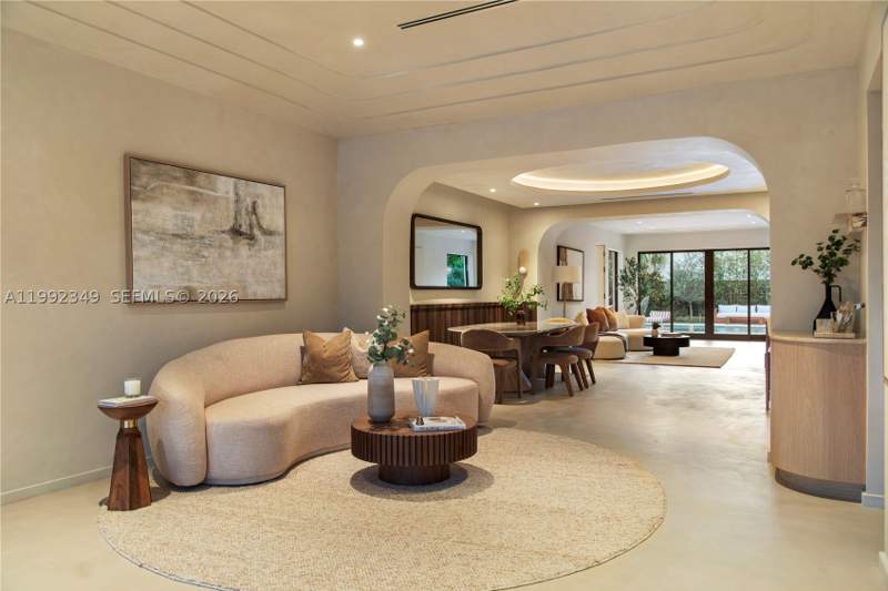 4 bedroom SingleFamilyResidence at 4430 Royal Palm Ave, Orchard Sub No 4, Miami Beach — photo 4