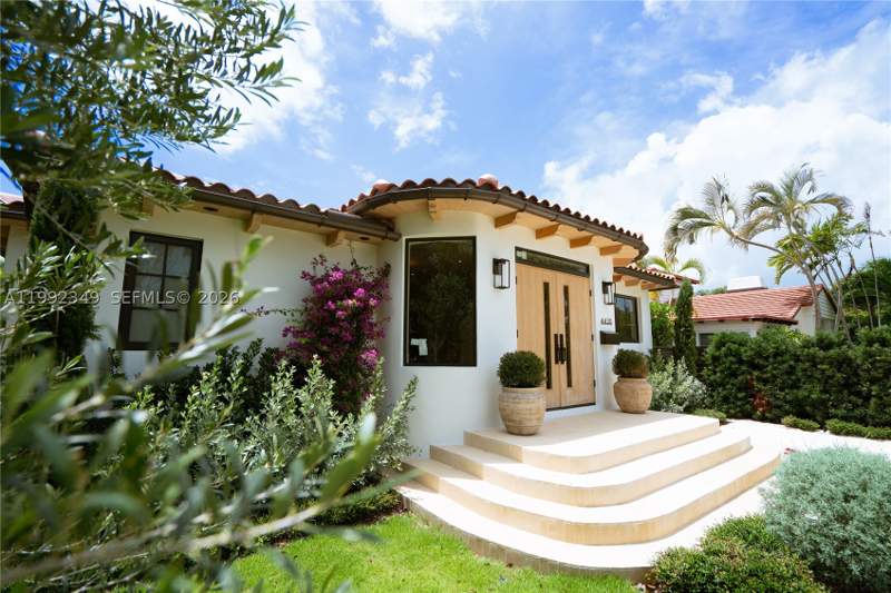4 bedroom SingleFamilyResidence at 4430 Royal Palm Ave, Orchard Sub No 4, Miami Beach — photo 5