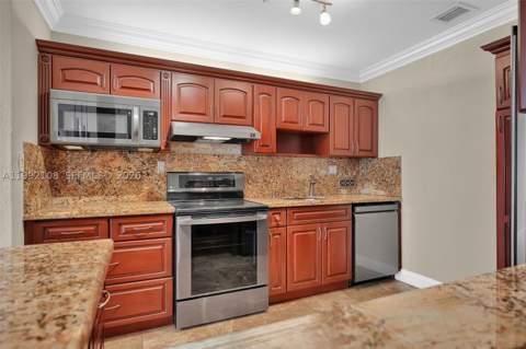 5401 Collins Ave 1514, Miami Beach FL - photo 22 of 45