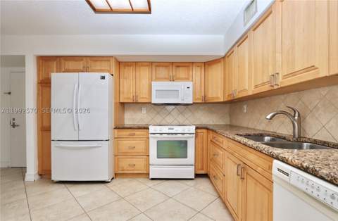 3500 Mystic Pointe Dr 1207, Aventura FL - photo 11 of 50