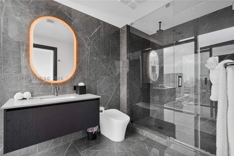 2 bedroom Condominium at 20 NE 11th St 2710, Miami North, Miami — photo 3