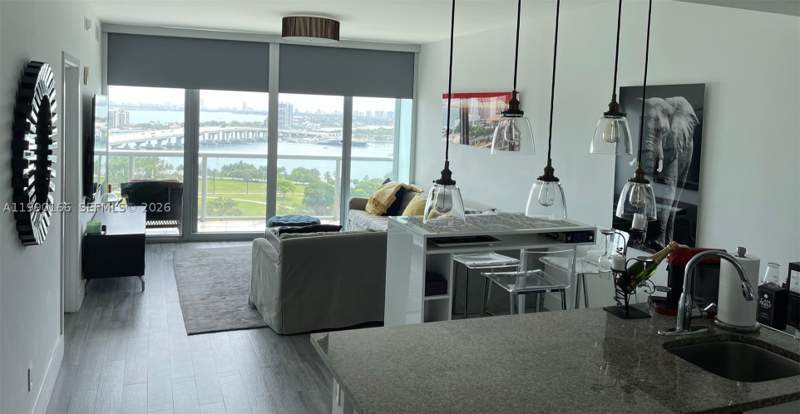 1 bedroom Condominium at 888 Biscayne Blvd 1810, Marinablue Condo, Miami — photo 2