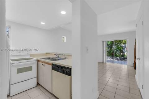 3599 SW 17th St 3599, Miami FL - photo 19 of 52