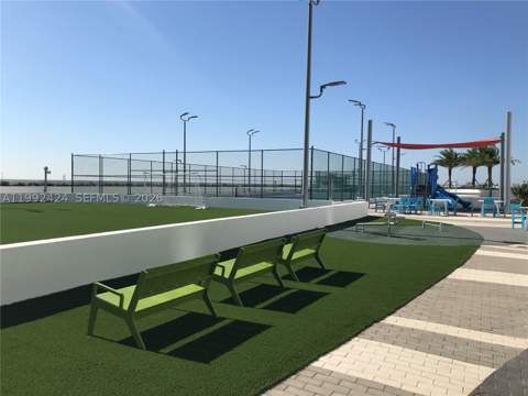 16385 Biscayne Blvd 2206, North Miami Beach FL - photo 16 of 19