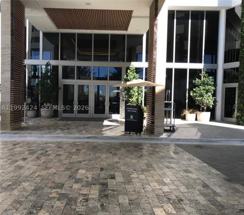 16385 Biscayne Blvd 2206, North Miami Beach FL - photo 7 of 19