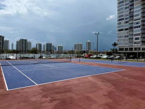 2780 NE 183rd St 2107, Aventura FL - photo 10 of 13
