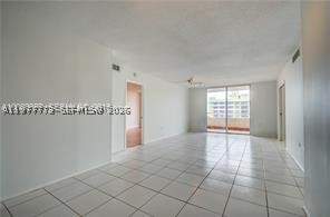 5555 Collins Ave 15W, Miami Beach FL - photo 13 of 24