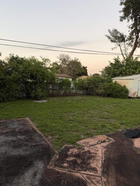 3011 NW 157th Terrace, Miami Gardens FL - photo 13 of 17