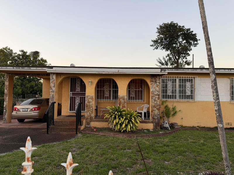 3 bedroom SingleFamilyResidence at 3011 NW 157th Terrace, Pine Tree Park 1st Addn, Miami Gardens — photo 2