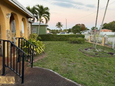 3011 NW 157th Terrace, Miami Gardens FL - photo 6 of 17