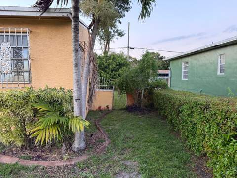 3011 NW 157th Terrace, Miami Gardens FL - photo 8 of 17