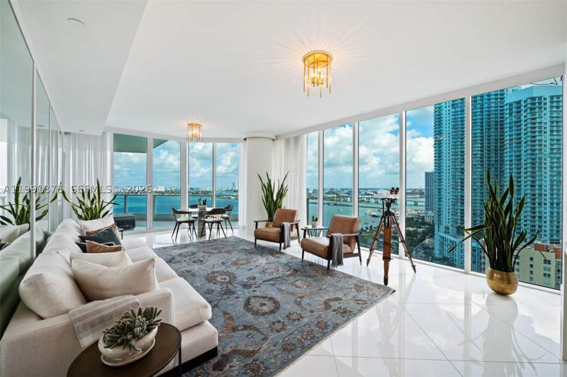3 bedroom Condominium at 2020 N Bayshore Dr 2502, Paramount Bay Condo, Miami — photo 2