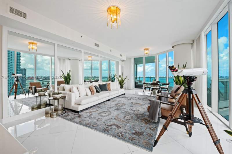 3 bedroom Condominium at 2020 N Bayshore Dr 2502, Paramount Bay Condo, Miami — photo 3