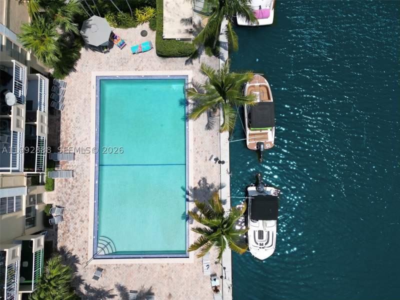 1 bedroom Condominium at 2350 NE 135th St 1101, Vecino Del Mar Condo, North Miami — photo 3