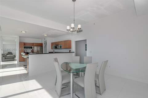 244 Biscayne Blvd Uph-4907, Miami FL - photo 14 of 37