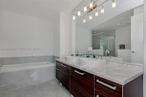 244 Biscayne Blvd Uph-4907, Miami FL - photo 19 of 37