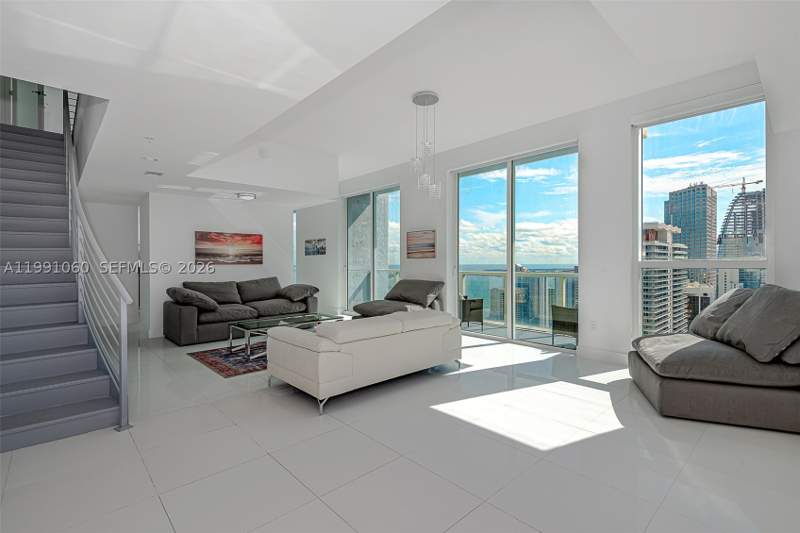 3 bedroom Condominium at 244 Biscayne Blvd Uph-4907, Vizcayne North Condo, Miami — photo 2