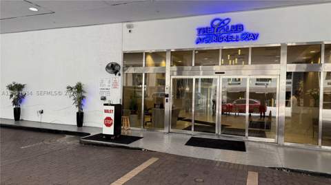 1200 Brickell Bay Dr 2216, Miami FL - photo 20 of 23