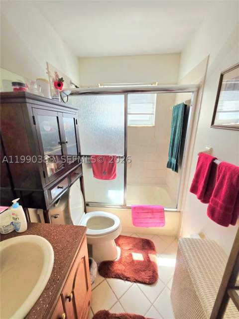 20317 NW 33rd Ave, Miami Gardens FL - photo 11 of 25