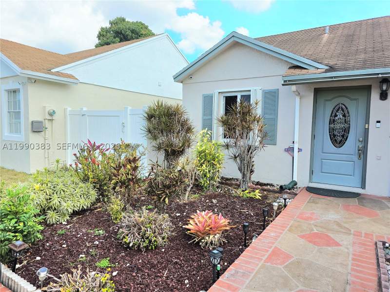 4 bedroom SingleFamilyResidence at 20317 NW 33rd Ave, Leslie Patio Homes Sec 4, Miami Gardens — photo 2