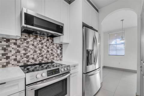1720 NE 33 Av 104-5, Homestead FL - photo 8 of 27