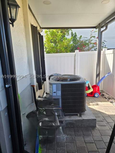 1166 SW 7th Ave, Florida City FL - photo 18 of 38