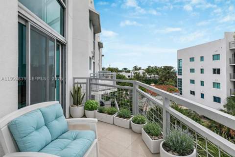 7728 Collins Ave 16, Miami Beach FL - photo 7 of 39
