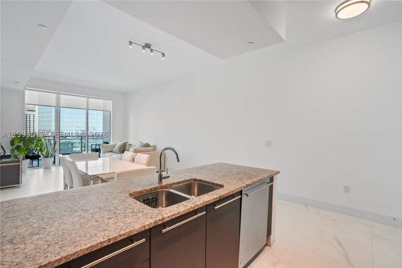 1 bedroom Condominium at 950 Brickell Bay Dr 4101, The Plaza 851 Brickell Co, Miami — photo 5