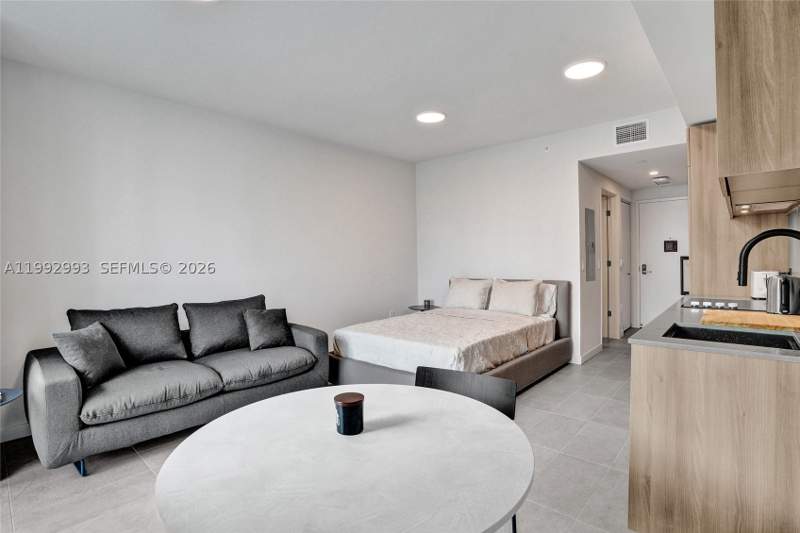 0 bedroom Condominium at 121 NE 5th Street 1404, 501 First Residences, Miami — photo 5