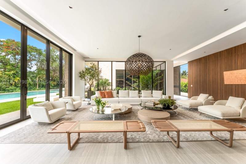 6 bedroom SingleFamilyResidence at 8755 SW 54th Ave, W T Hardees Sub, Miami — photo 4