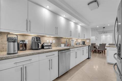 1121 Crandon Blvd E1203, Key Biscayne FL - photo 12 of 46