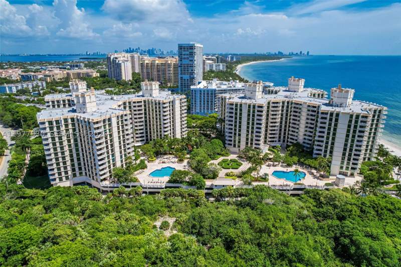 2 bedroom Condominium at 1121 Crandon Blvd E1203, Towers Of Key Biscayne Co, Key Biscayne — photo 2
