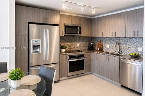 5350 NW 84th Ave 1812, Doral FL - photo 6 of 11