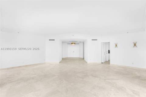 300 S Pointe Drive 801, Miami Beach FL - photo 12 of 46